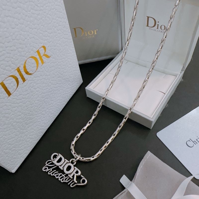 chr1st1an D10r necklaces